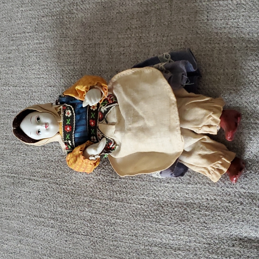 Vontage Albert E. Price Madame Alex 8" Doll wearing European costume